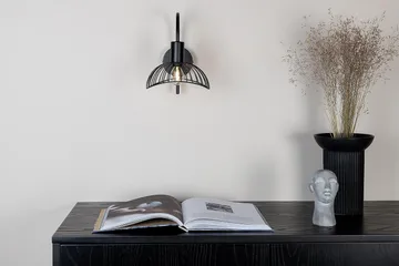 Elsa Vägglampa Dimbar LED Stor - Svart - Products - Belysning - Lampor & belysning inomhus - Sovrumslampa - Sänglampa - Sänglampa vägg