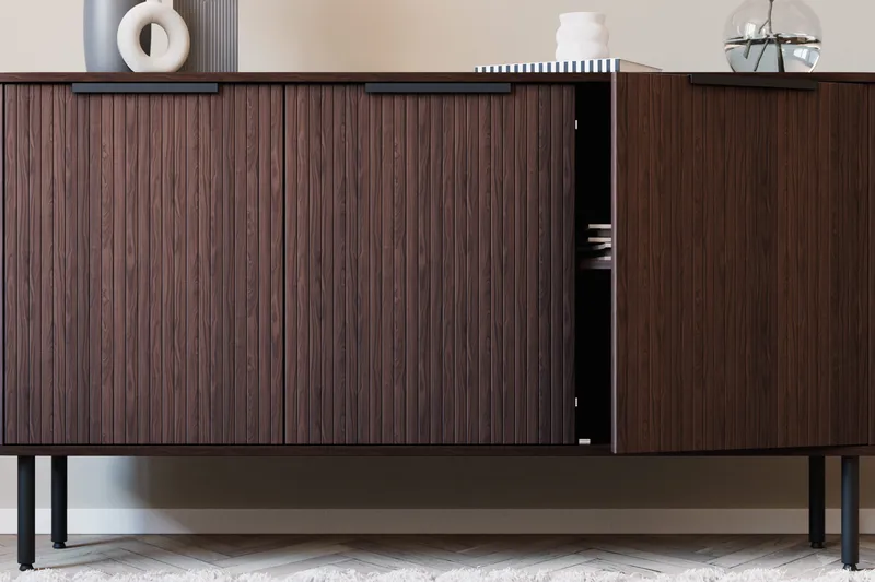 Kopparbo Sideboard Valnöt - Mörkbrunt valnötsträ - Products - Förvaring - Förvaringsmöbler - Sideboard & skänk