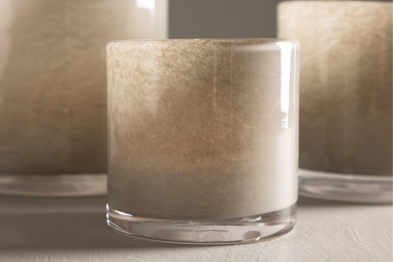 Glora Ljuslykta 8x8 cm - Beige - Products - Inredning - Ljus & dofter - Ljusstakar & ljuslyktor