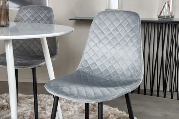 Plaza Matgrupp 100 cm Rund med 4 Polar stolar - Svart - Products - Möbler - Bord & matgrupp - Matgrupp