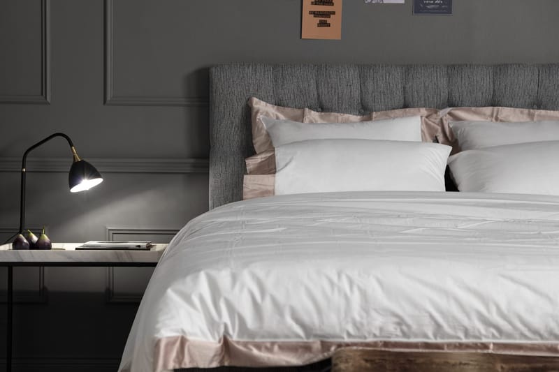 Charleston Kontinentalsäng 180x200 Fast Polyeterskum - Ljusgrå - Products - Möbler - Säng - Kontinentalsäng