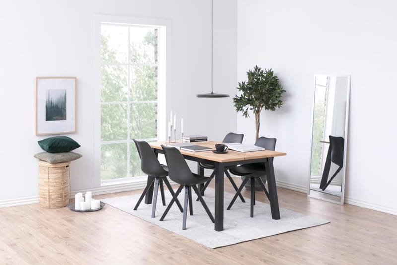 Andros Matstol & köksstol med träben - Svart - Products - Möbler - Fåtölj & stolar - Matstol & köksstol