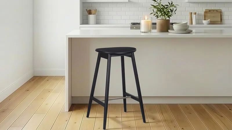 Norden Barstol i trä – barstol utan rygg för kök & bar - Svart - Products - Möbler - Fåtölj & stolar - Barstol & barpall