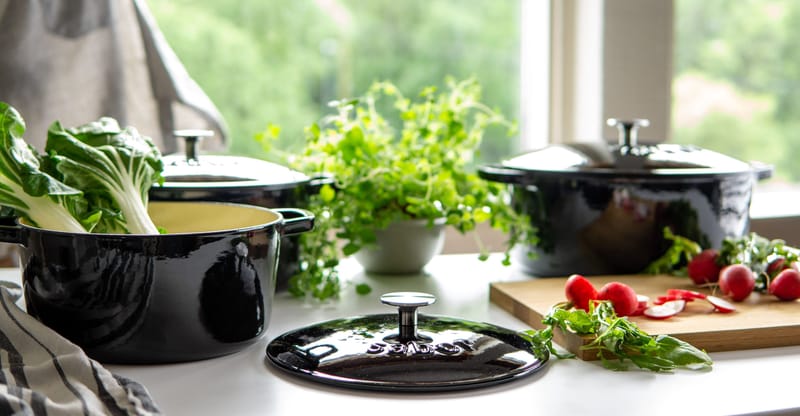 Gjutjärnsgryta Sabor 4,4 L - Svart - Products - Servering & matlagning - Gryta & kastrull - Gryta