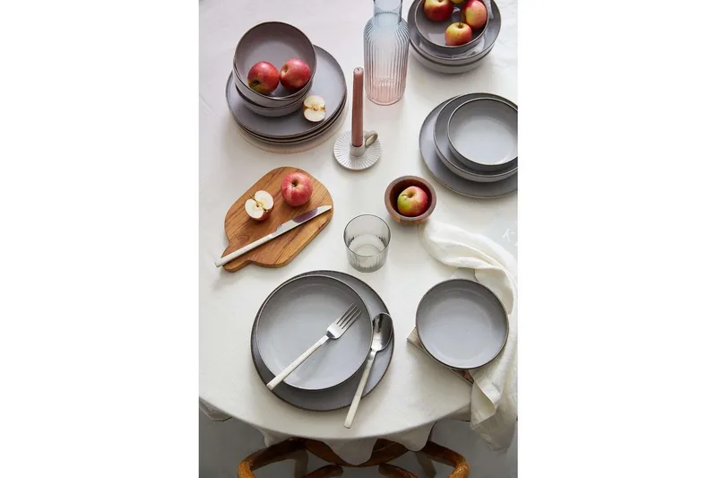 Middagset (12 delar) Pinewick Grå - Kolgrå - Products - Servering & matlagning - Tallrikar & skålar - Tallrikar set