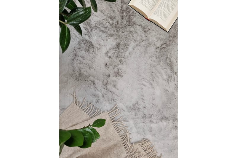 Heaven Ryamatta Grå rund 120 - Grå - Products - Textil & mattor - Matta - Modern matta - Ryamatta