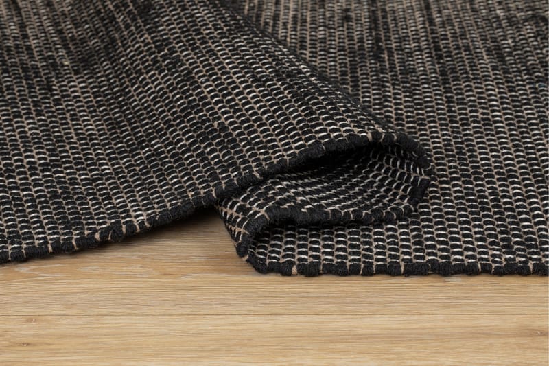 Torsby Ullmatta 140x200 cm Rektangulär - Svart - Products - Textil & mattor - Matta - Modern matta - Ullmatta